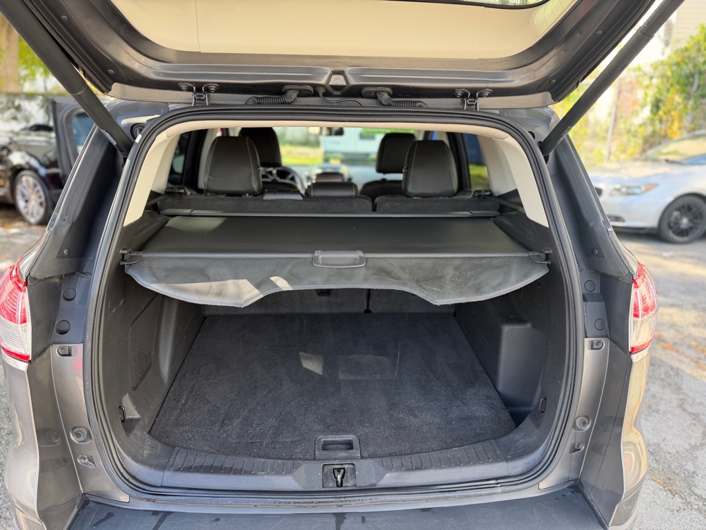 Photo 14 of this FORD ESCAPE