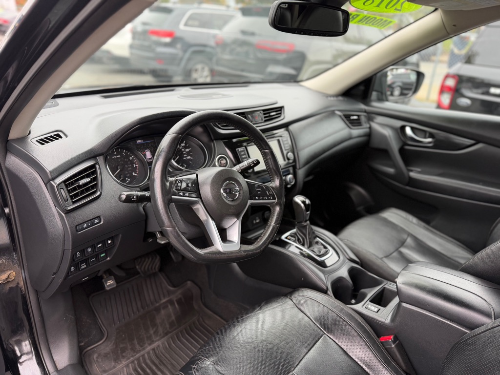 Photo 7 of this NISSAN ROGUE