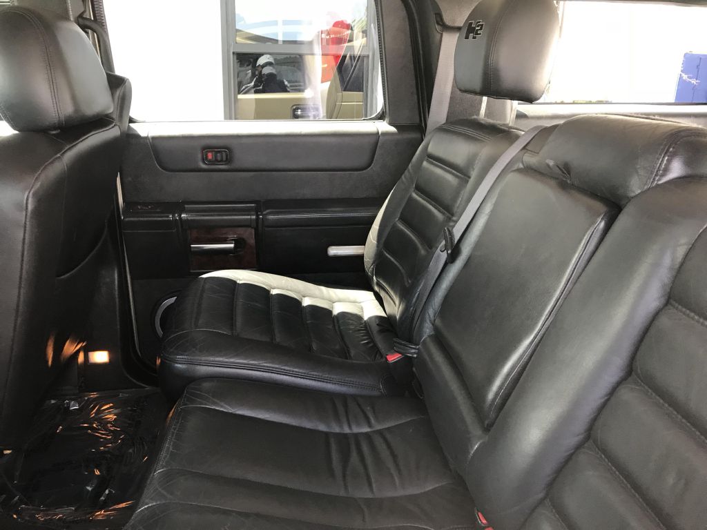 Photo 17 of this HUMMER H2