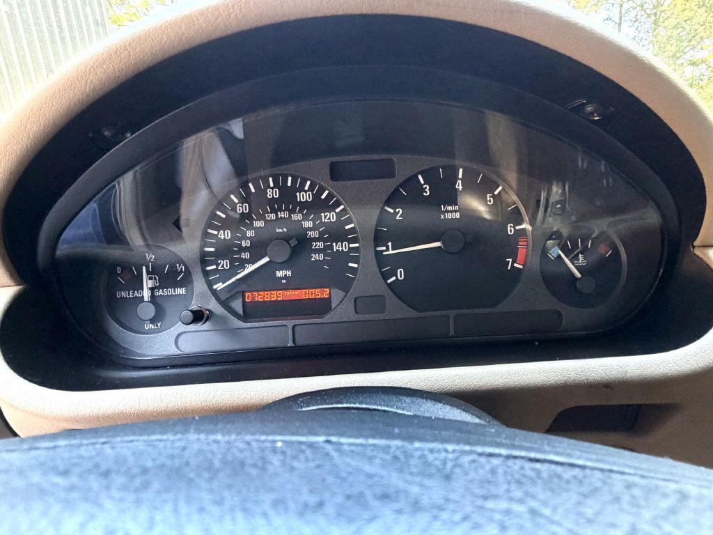 Photo 12 of this BMW Z3