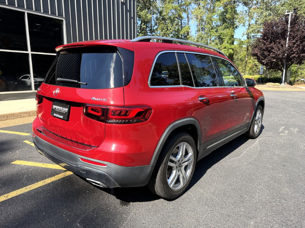 Photo 7 of this MERCEDES-BENZ GLB