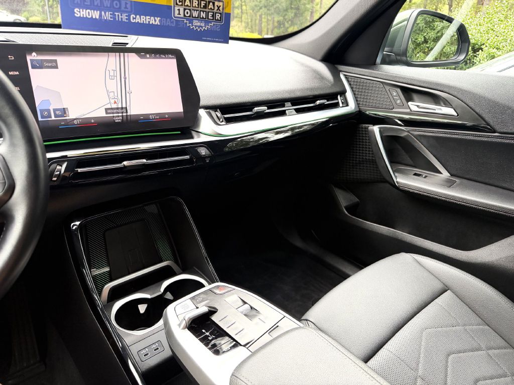 Photo 10 of this BMW X1