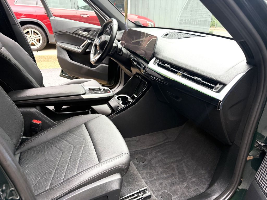 Photo 12 of this BMW X1