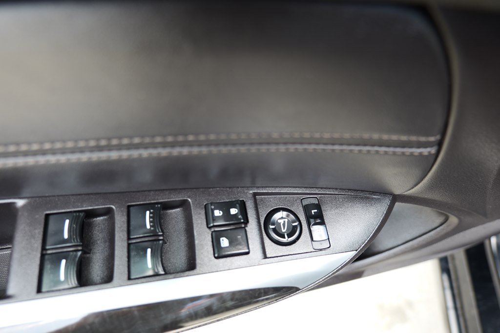 Photo 15 of this ACURA TLX