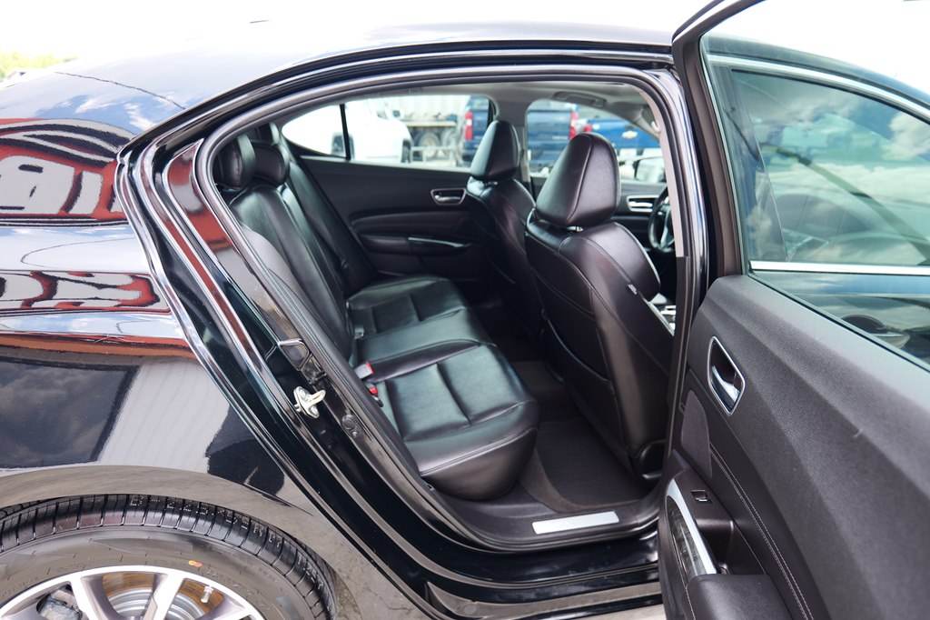 Photo 35 of this ACURA TLX
