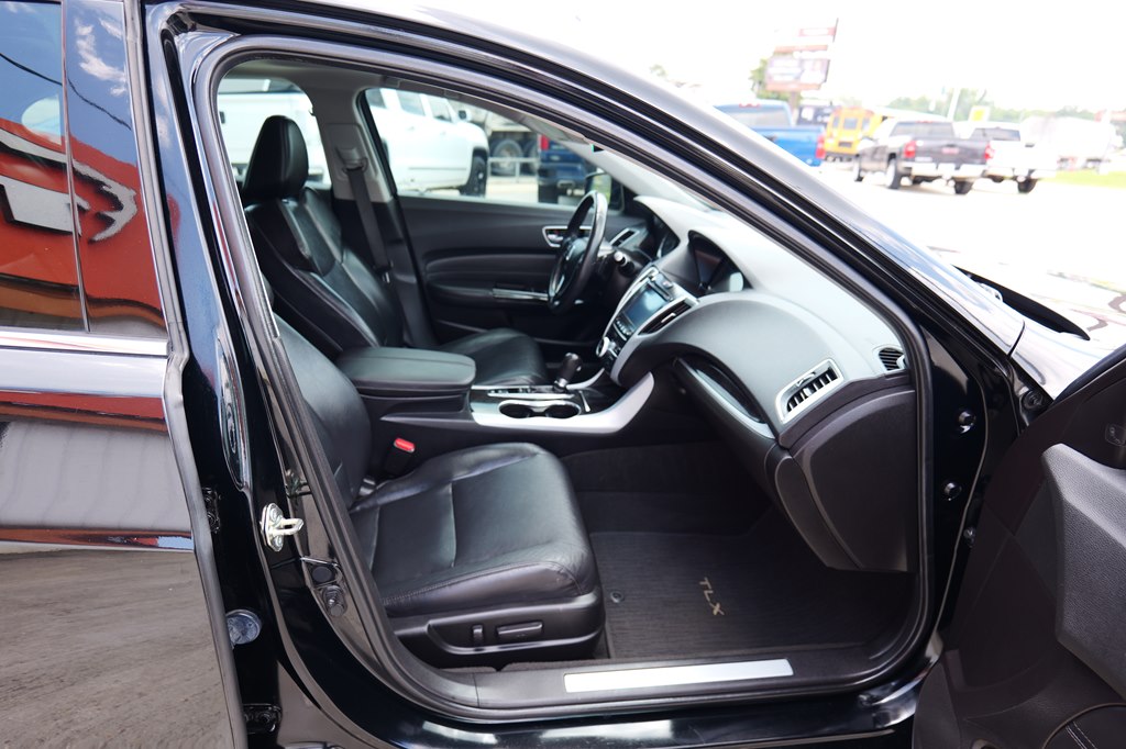 Photo 38 of this ACURA TLX