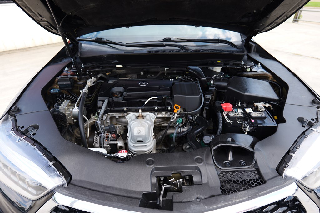 Photo 41 of this ACURA TLX