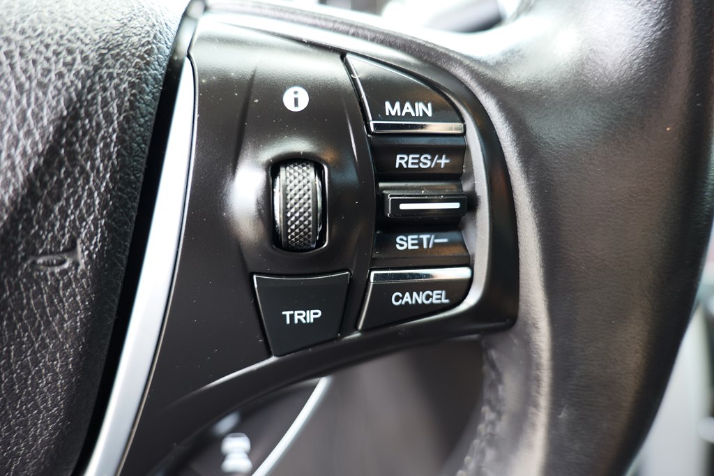 Photo 18 of this ACURA TLX