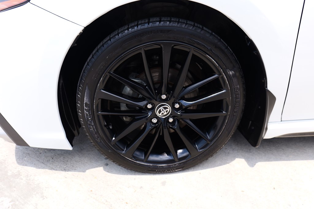 Photo 10 of this TOYOTA CAMRY