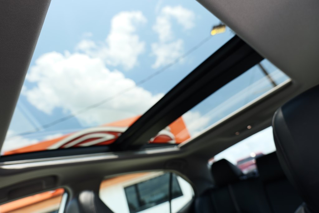 Photo 28 of this TOYOTA CAMRY