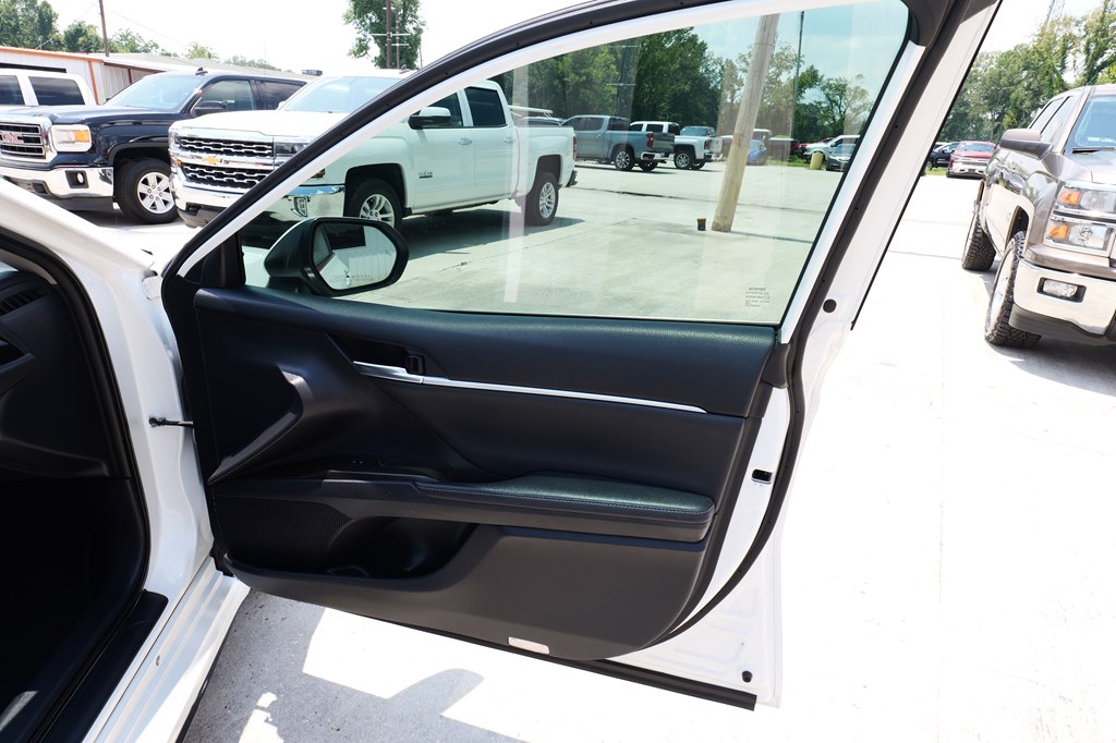 Photo 46 of this TOYOTA CAMRY