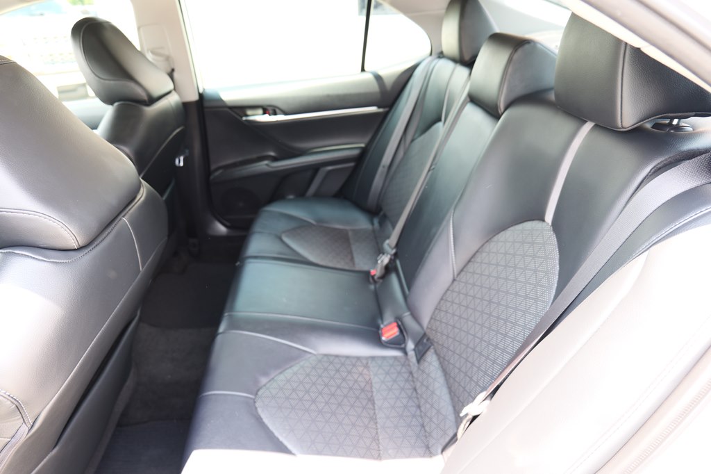 Photo 31 of this TOYOTA CAMRY