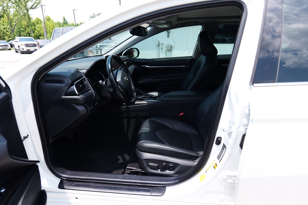 Photo 11 of this TOYOTA CAMRY