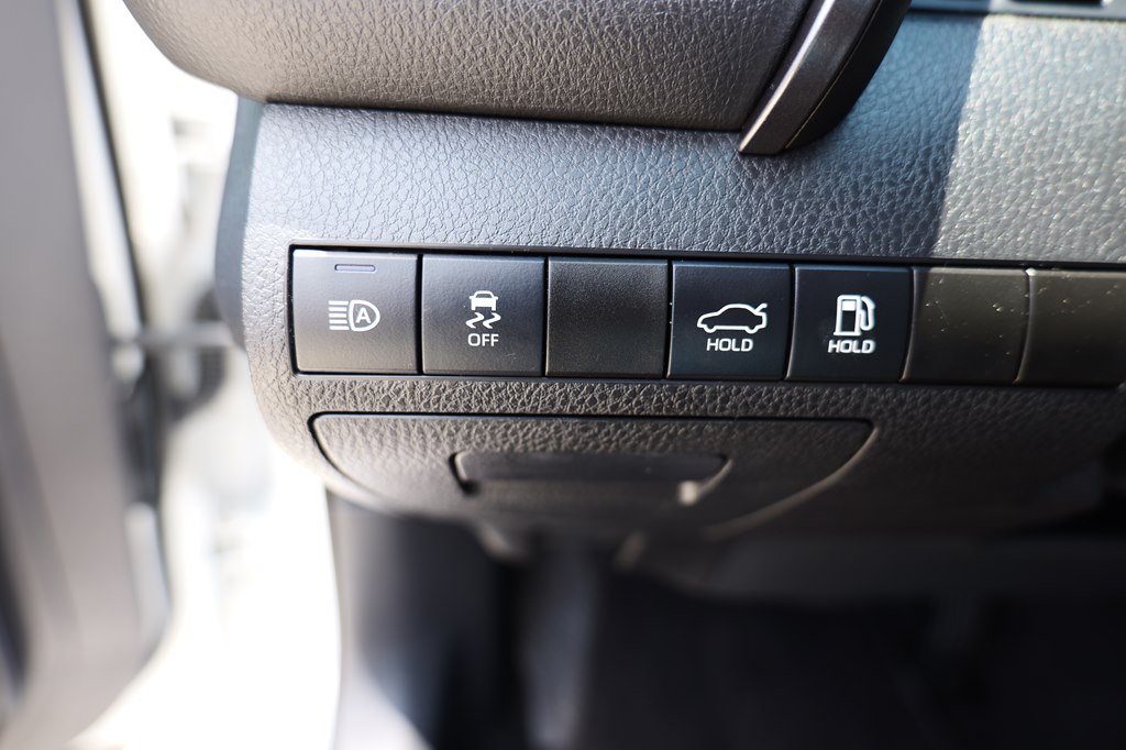Photo 16 of this TOYOTA CAMRY