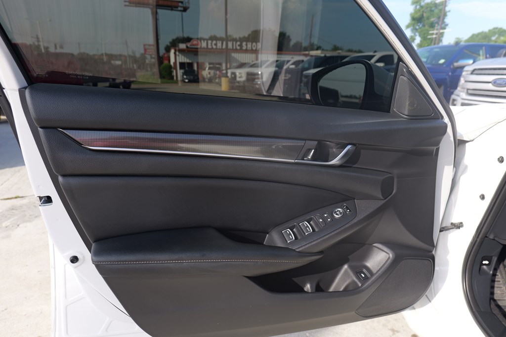 Used Car 2019 Honda Accord  Sport For Sale Under $20,000 In Baker, Louisiana