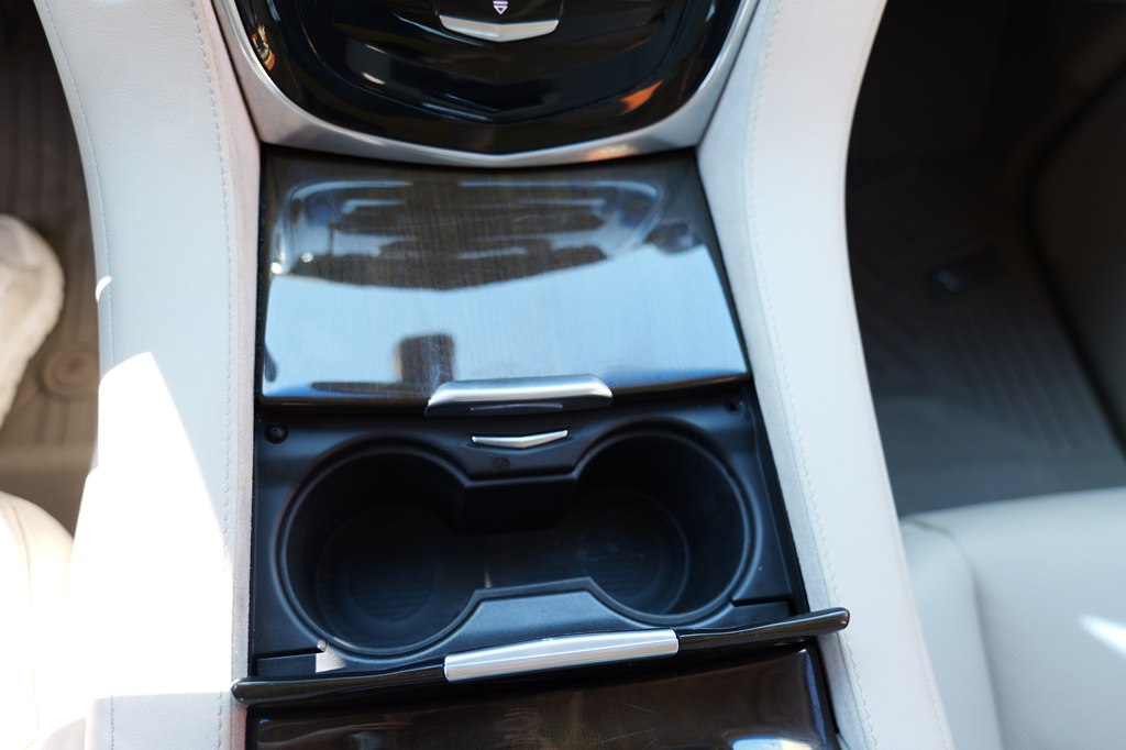 Photo 27 of this CADILLAC ESCALADE