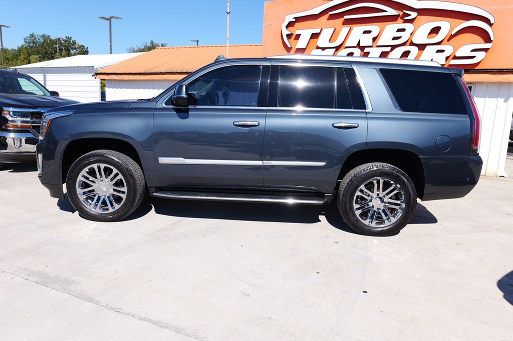 Photo 8 of this CADILLAC ESCALADE