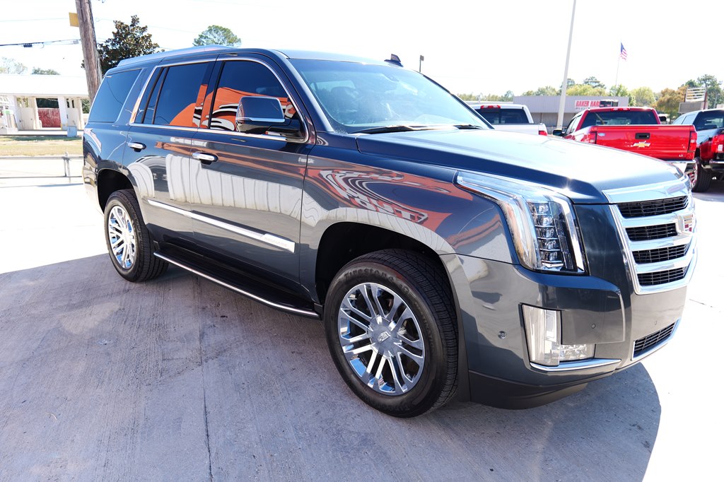 Photo 3 of this CADILLAC ESCALADE