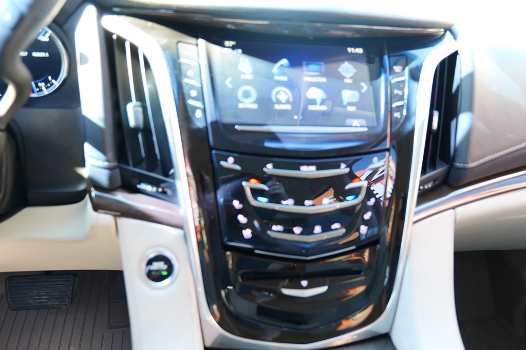 Photo 22 of this CADILLAC ESCALADE