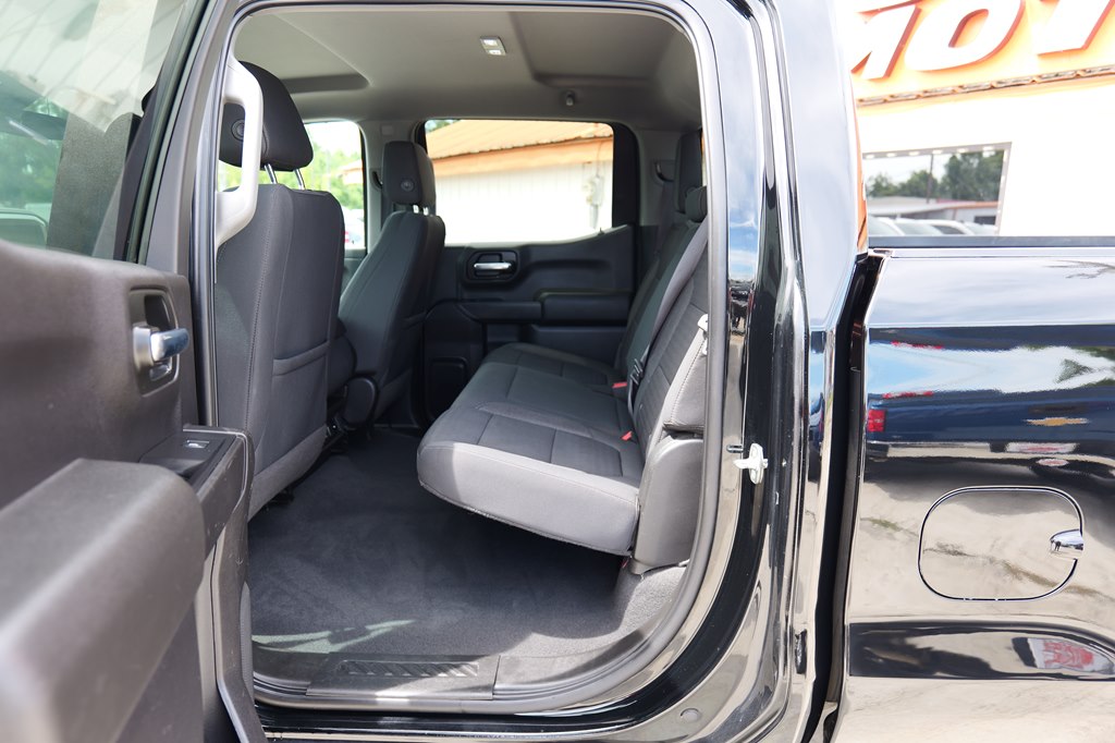 Photo 29 of this CHEVROLET SILVERADO 1500