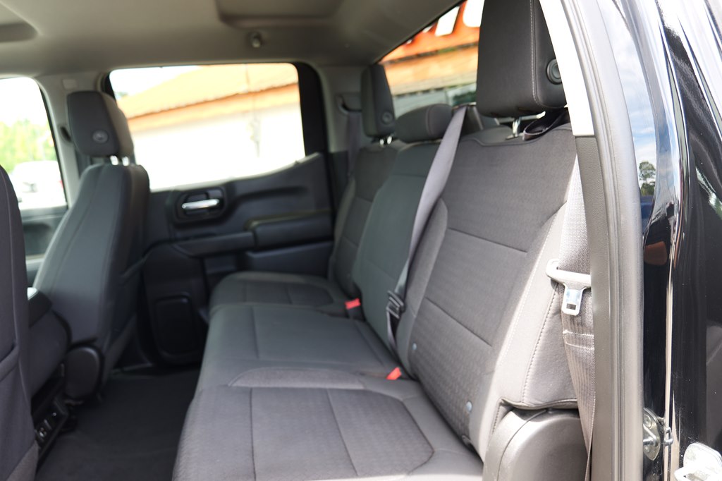 Photo 31 of this CHEVROLET SILVERADO 1500