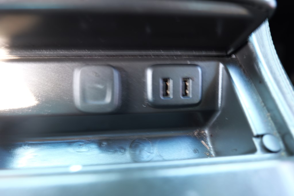 Photo 30 of this CHEVROLET TAHOE