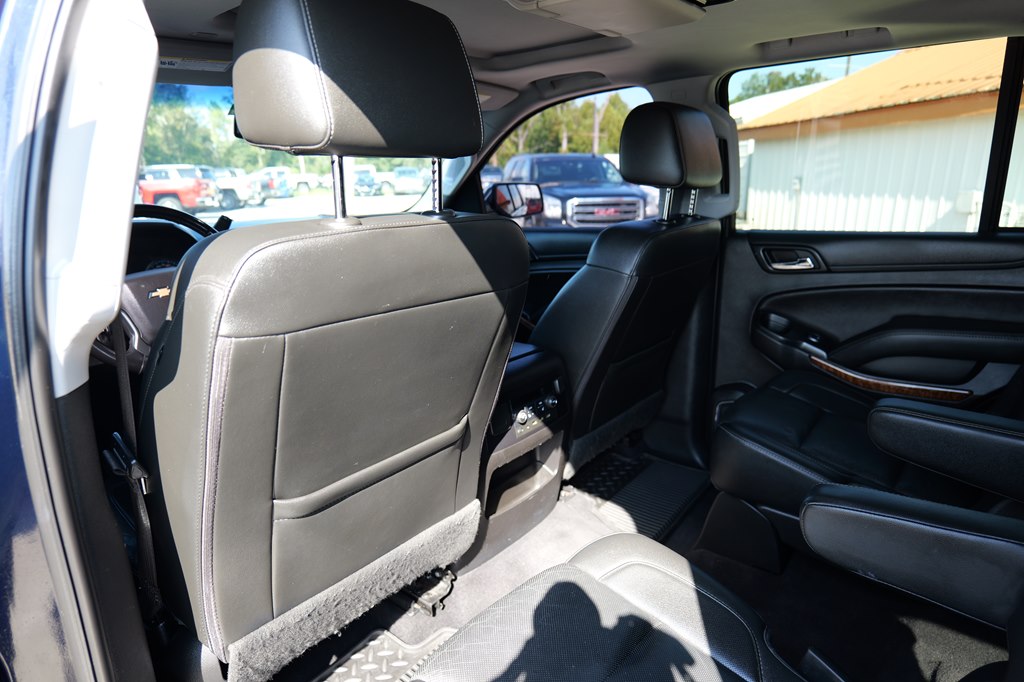 Photo 38 of this CHEVROLET TAHOE