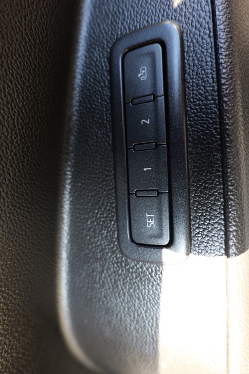 Photo 15 of this CHEVROLET TAHOE