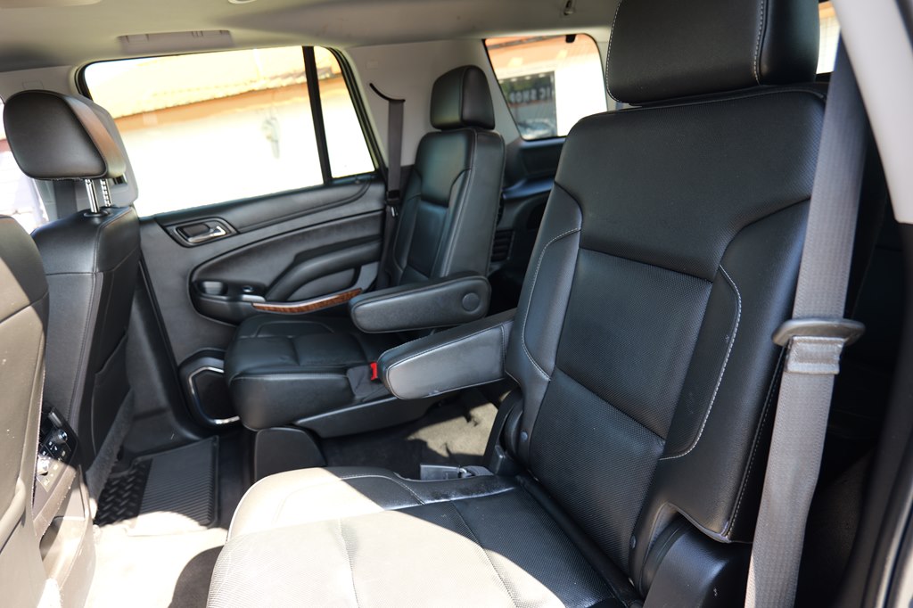Photo 39 of this CHEVROLET TAHOE