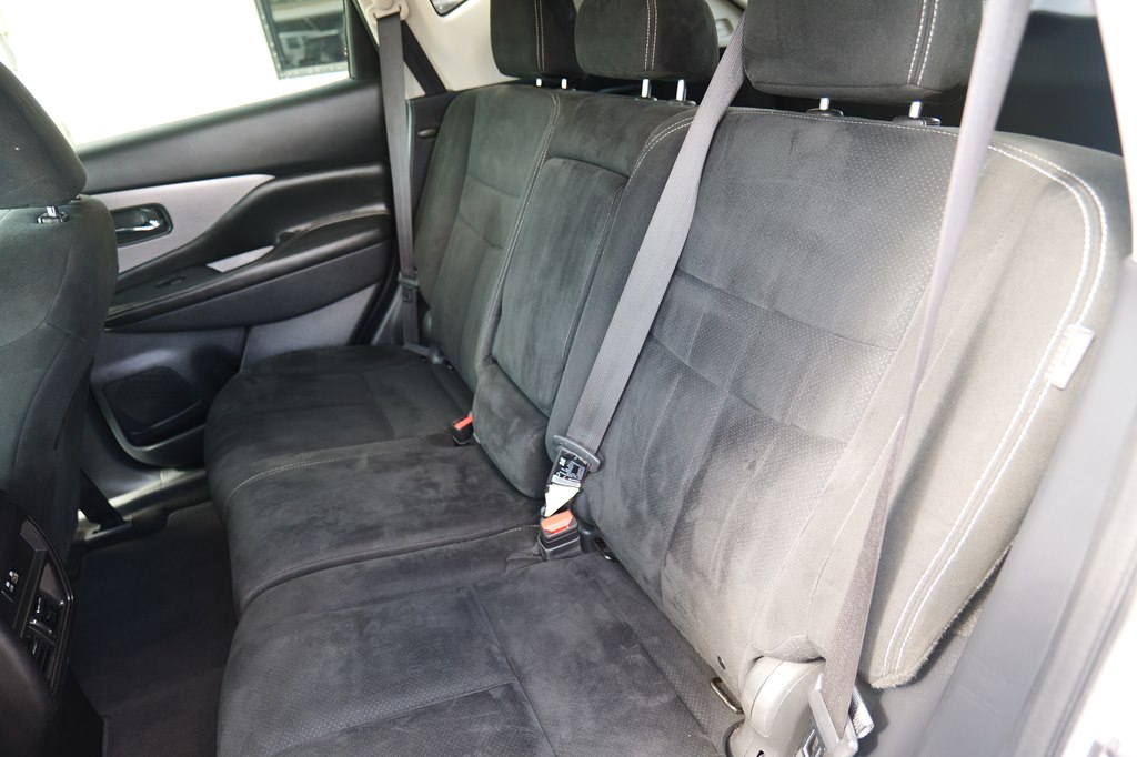 Photo 32 of this NISSAN MURANO