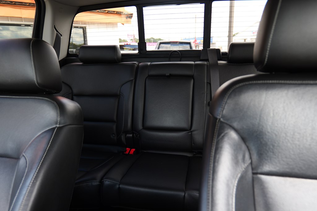 Photo 34 of this GMC SIERRA