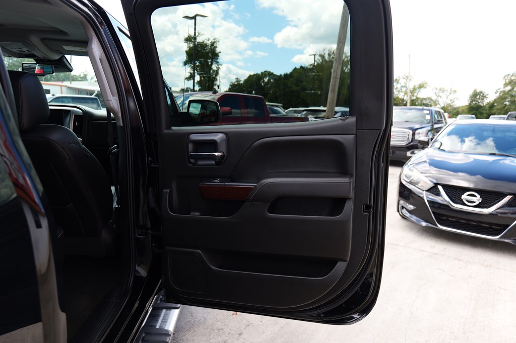 Photo 47 of this GMC SIERRA