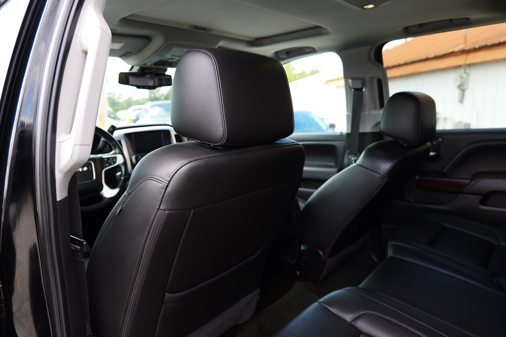 Photo 36 of this GMC SIERRA