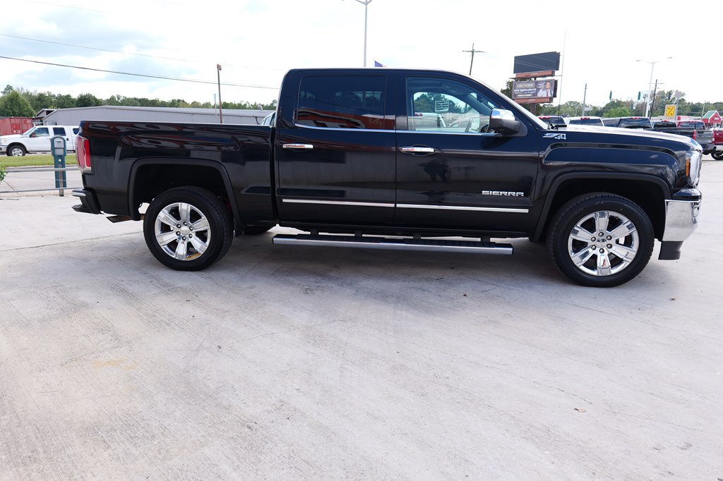Photo 4 of this GMC SIERRA