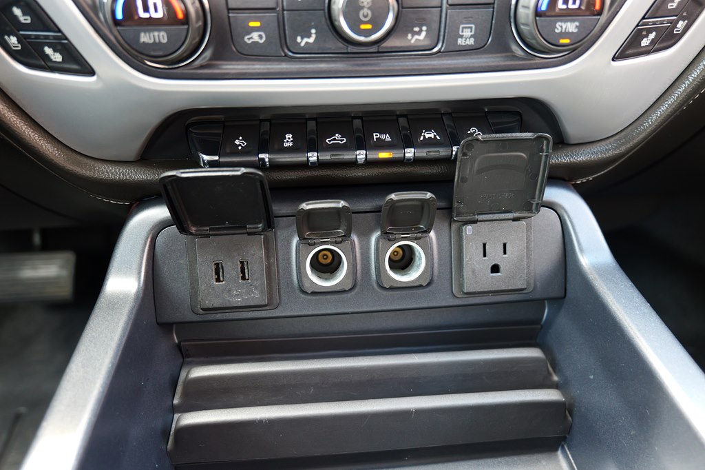 Photo 26 of this GMC SIERRA