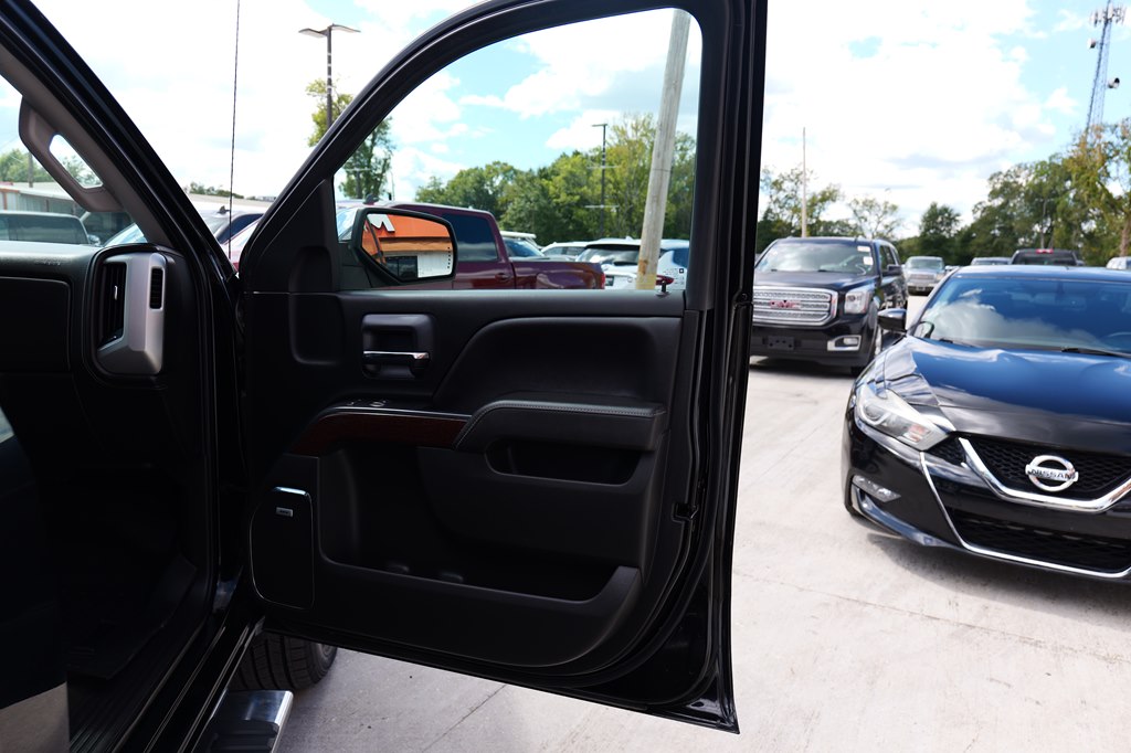 Photo 54 of this GMC SIERRA