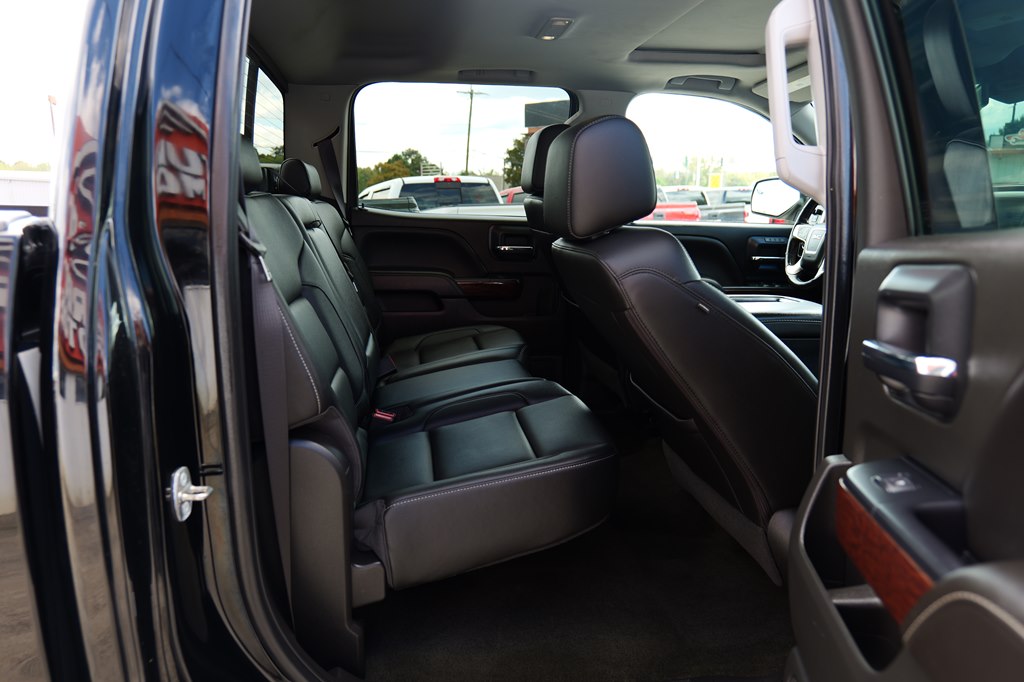 Photo 44 of this GMC SIERRA