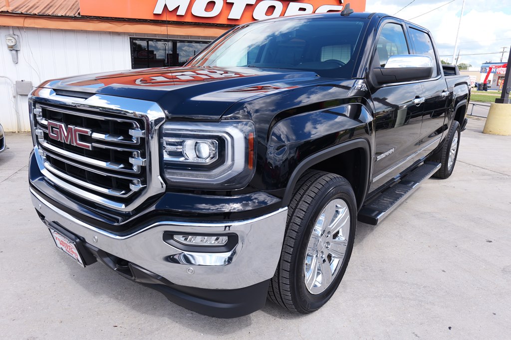 Photo 9 of this GMC SIERRA