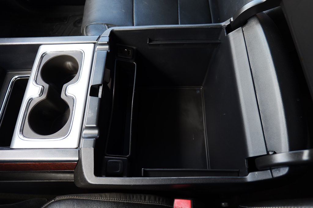 Photo 31 of this GMC SIERRA
