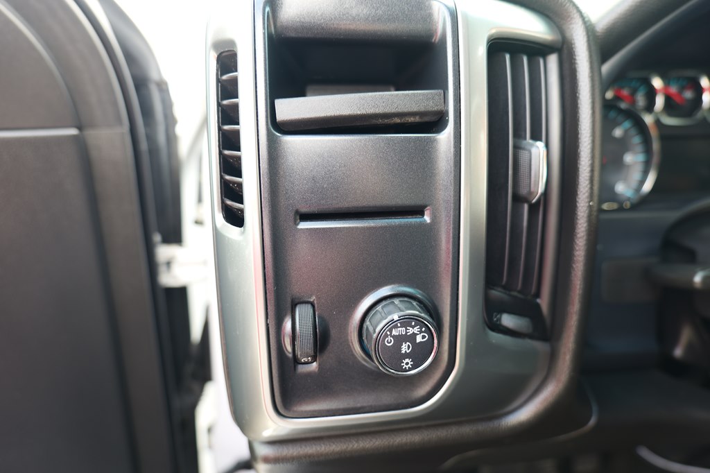 Photo 15 of this CHEVROLET SILVERADO 1500