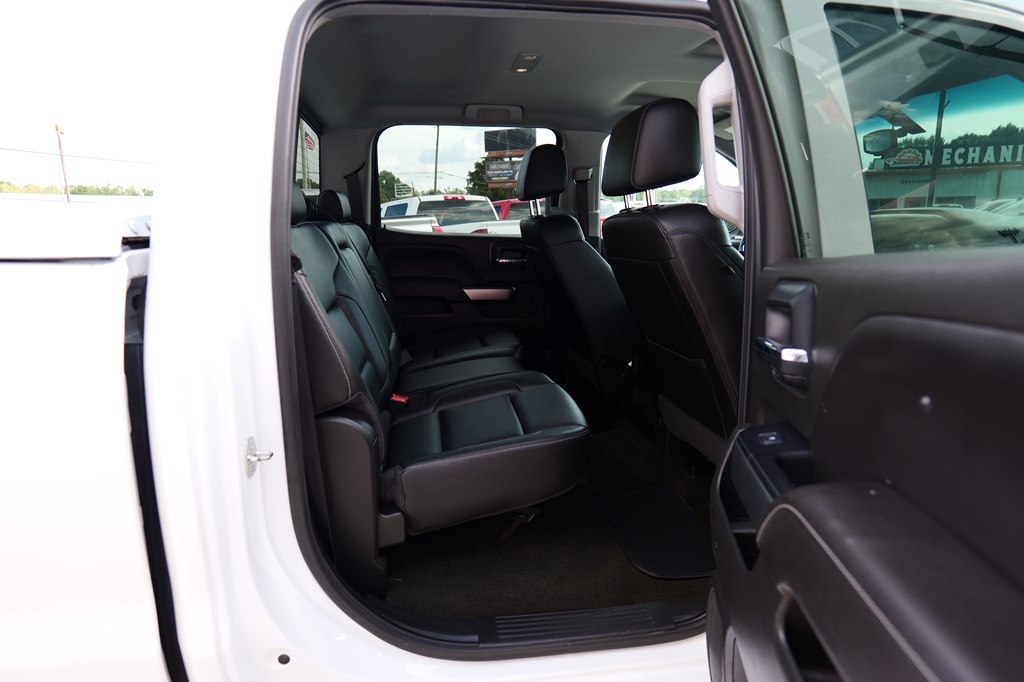 Photo 39 of this CHEVROLET SILVERADO 1500