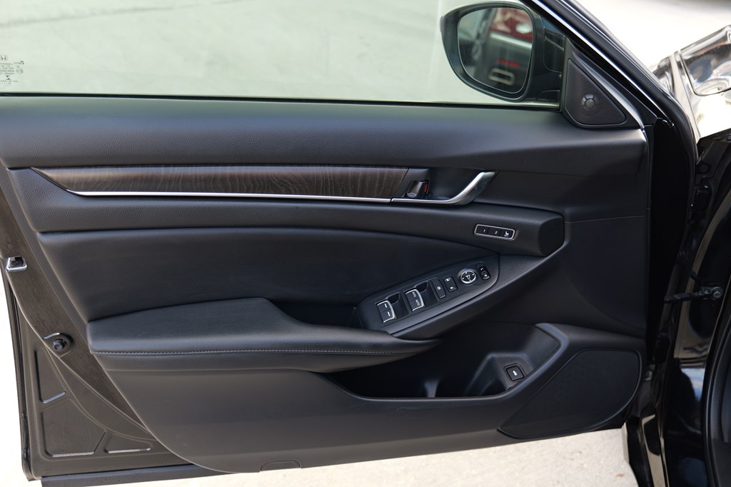 Used Car 2020 Honda Accord  Exl For Sale Under $25,000 In Baker, Louisiana