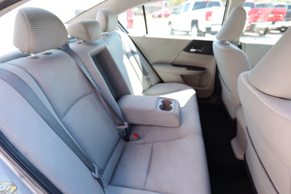 Photo 37 of this HONDA ACCORD