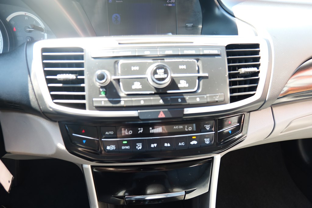 Photo 20 of this HONDA ACCORD