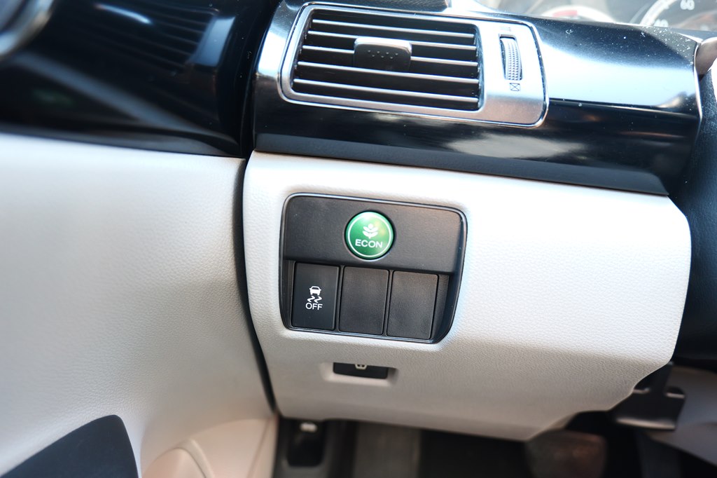 Photo 14 of this HONDA ACCORD