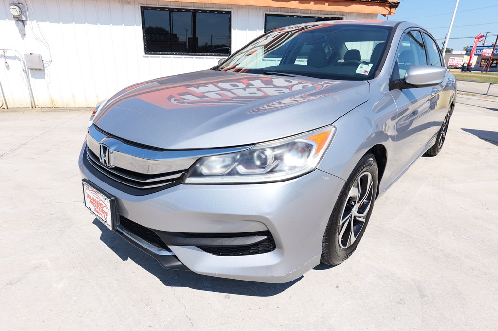 Photo 9 of this HONDA ACCORD
