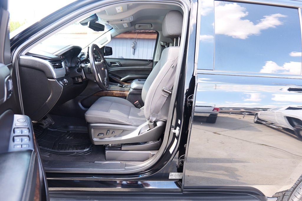 Photo 10 of this CHEVROLET TAHOE