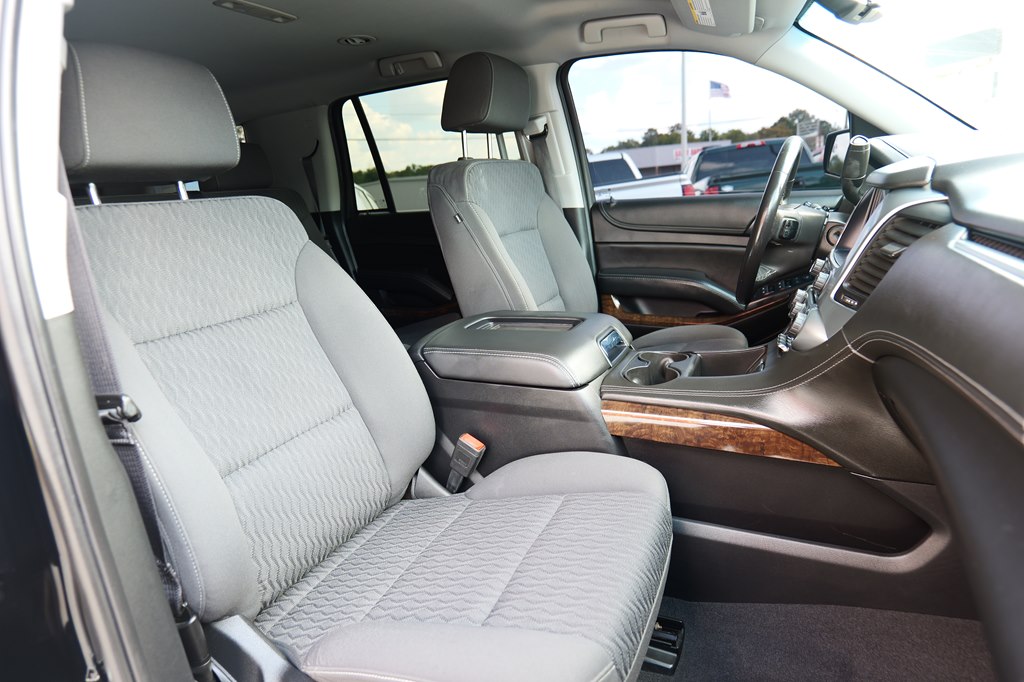 Photo 44 of this CHEVROLET TAHOE