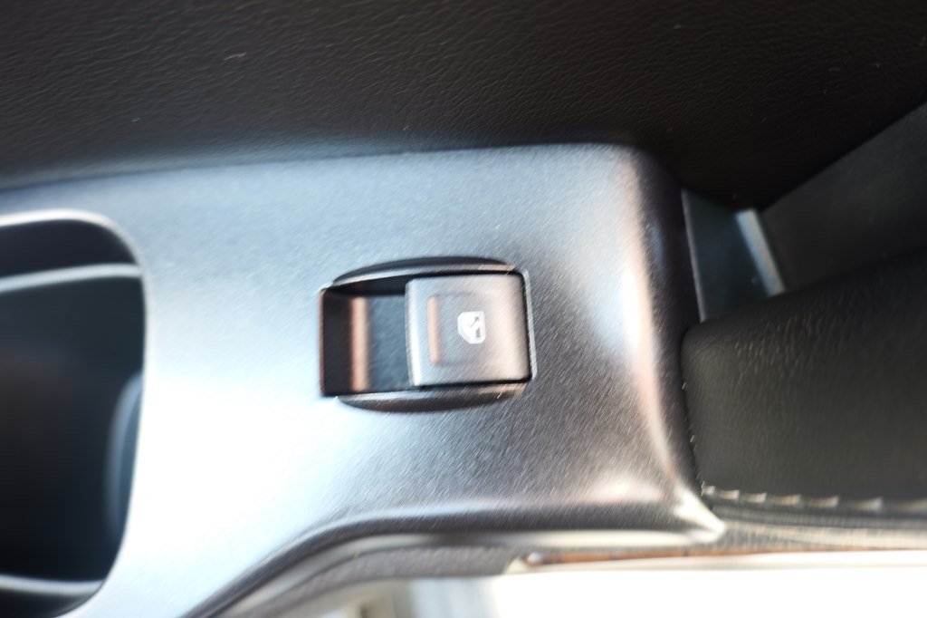 Photo 42 of this CHEVROLET TAHOE