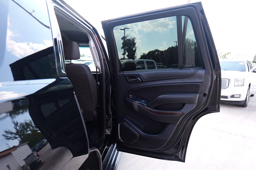 Photo 41 of this CHEVROLET TAHOE